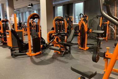 Basic-Fit L&uuml;denscheid Rathausplatz 24/7