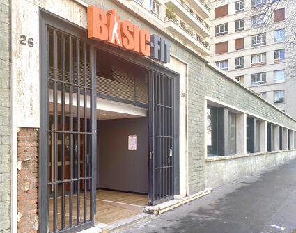 Entrance Avenue Emile Zola Paris