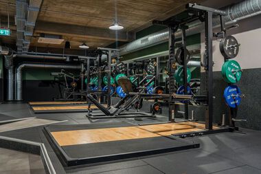 Free weight zone Squat Racks Schulstrasse Gronau