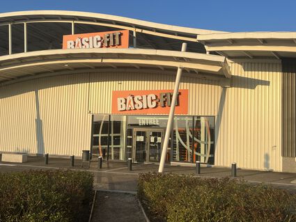 Basic-Fit L&rsquo;Isle-d&rsquo;Abeau Centre Commercial Carrefour